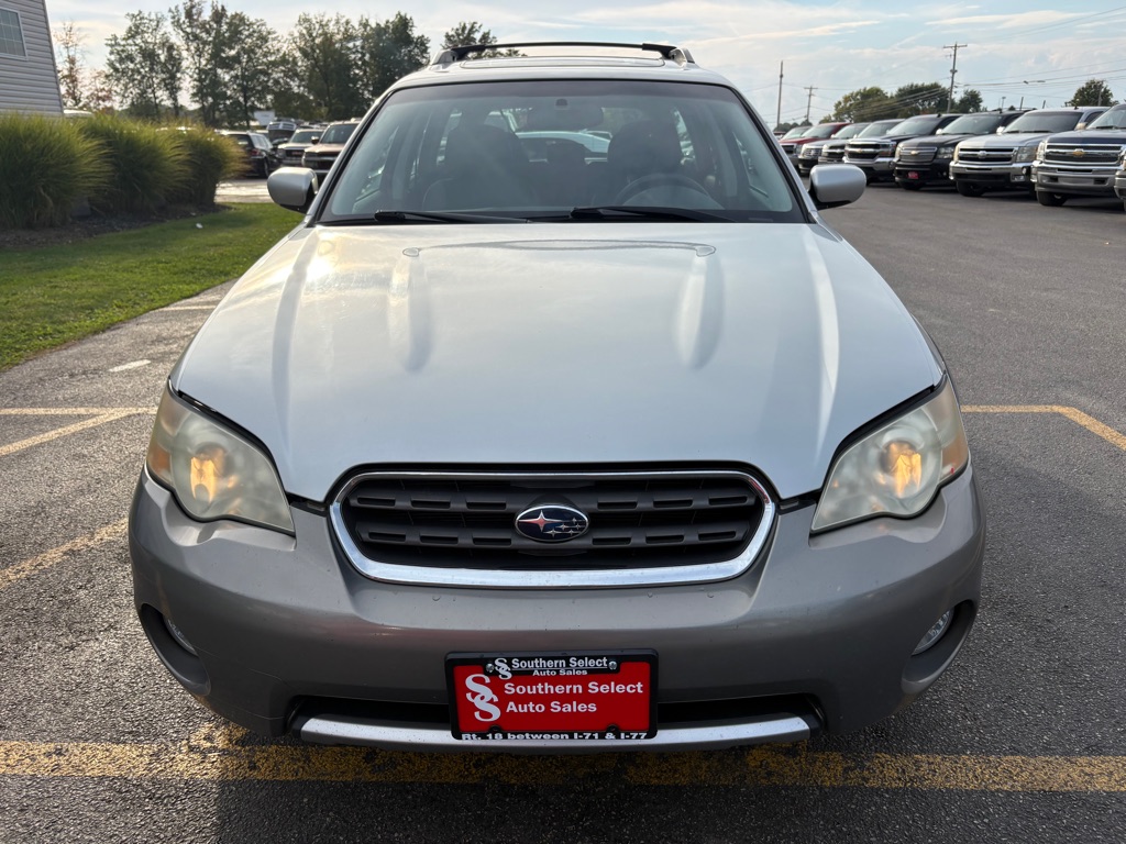 Photo 3 of this SUBARU OUTBACK