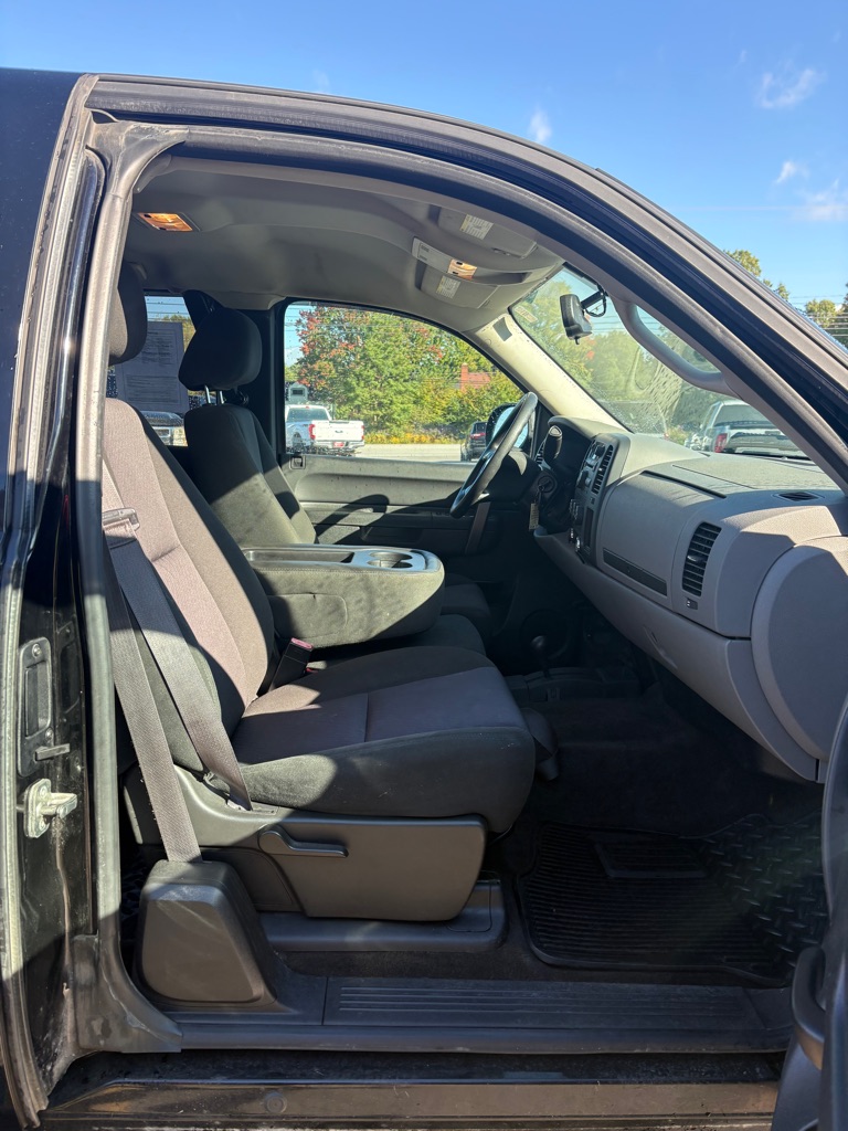 Photo 11 of this CHEVROLET SILVERADO 1500