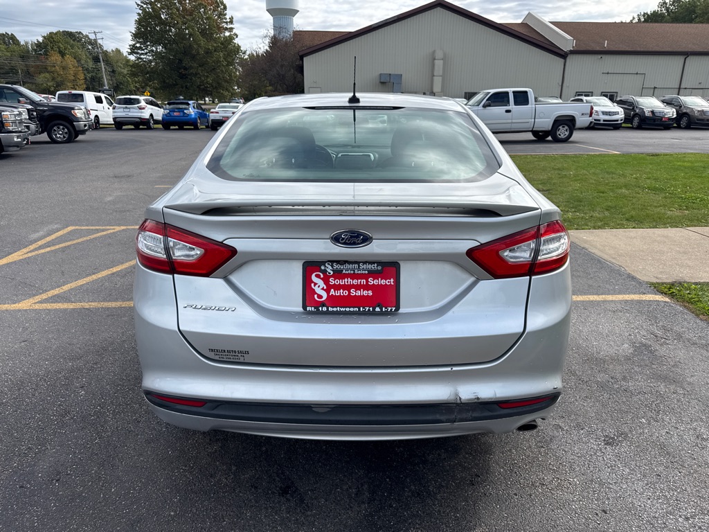 Photo 7 of this FORD FUSION