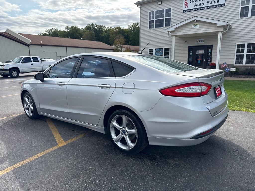 Photo 8 of this FORD FUSION