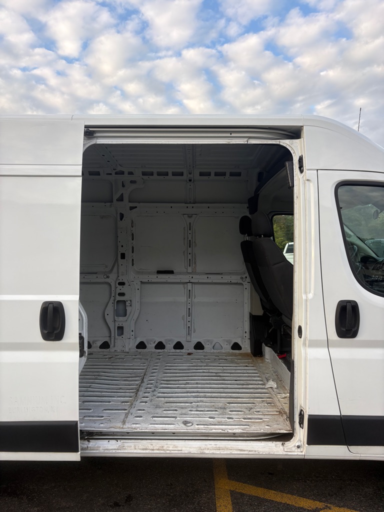 Photo 11 of this RAM PROMASTER