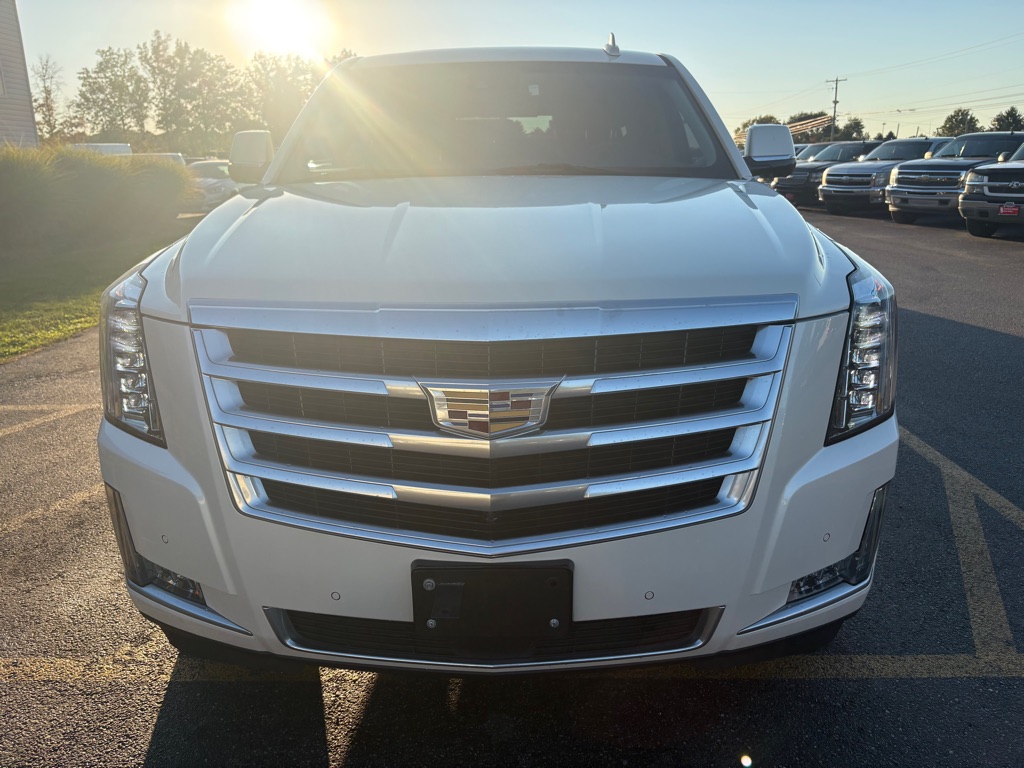 Photo 3 of this CADILLAC ESCALADE ESV