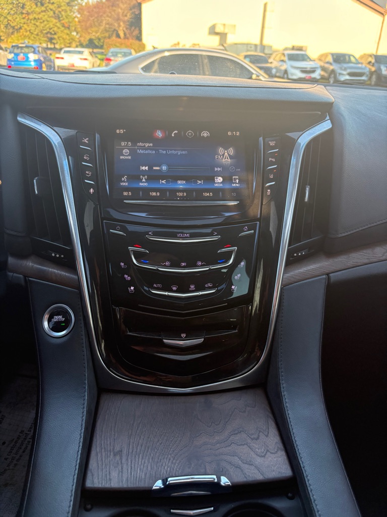 Photo 17 of this CADILLAC ESCALADE ESV