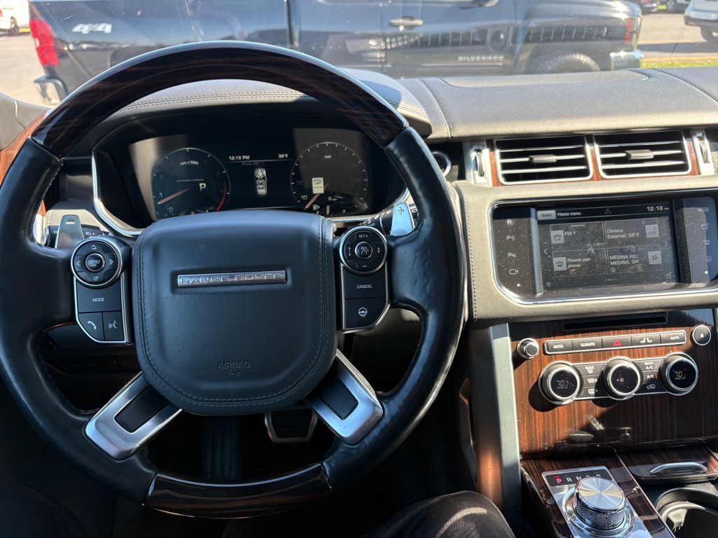 Photo 21 of this LAND ROVER RANGE ROVER