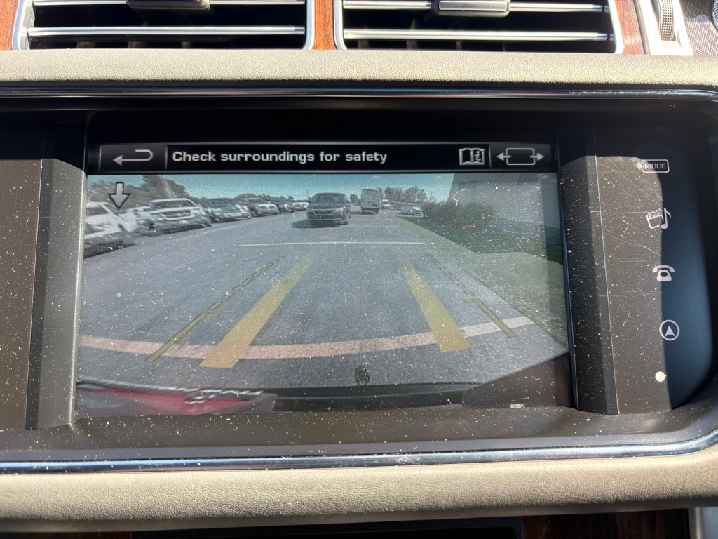 Photo 18 of this LAND ROVER RANGE ROVER