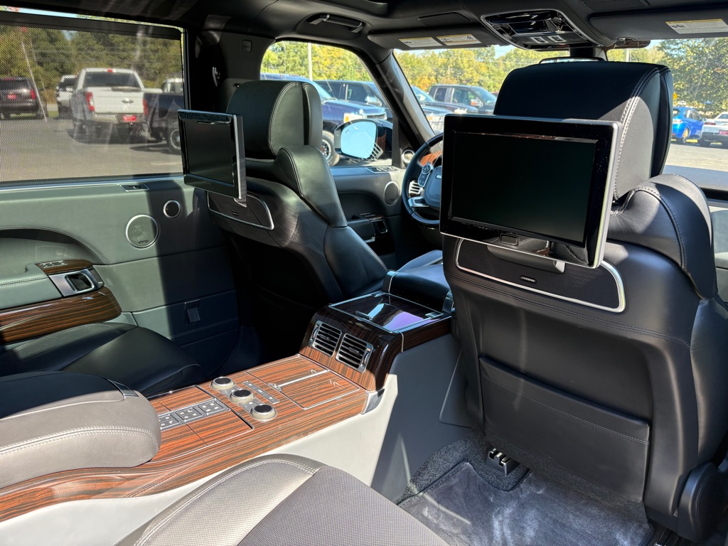 Photo 14 of this LAND ROVER RANGE ROVER