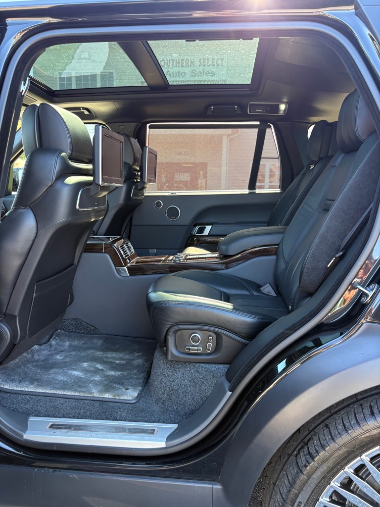 Photo 11 of this LAND ROVER RANGE ROVER