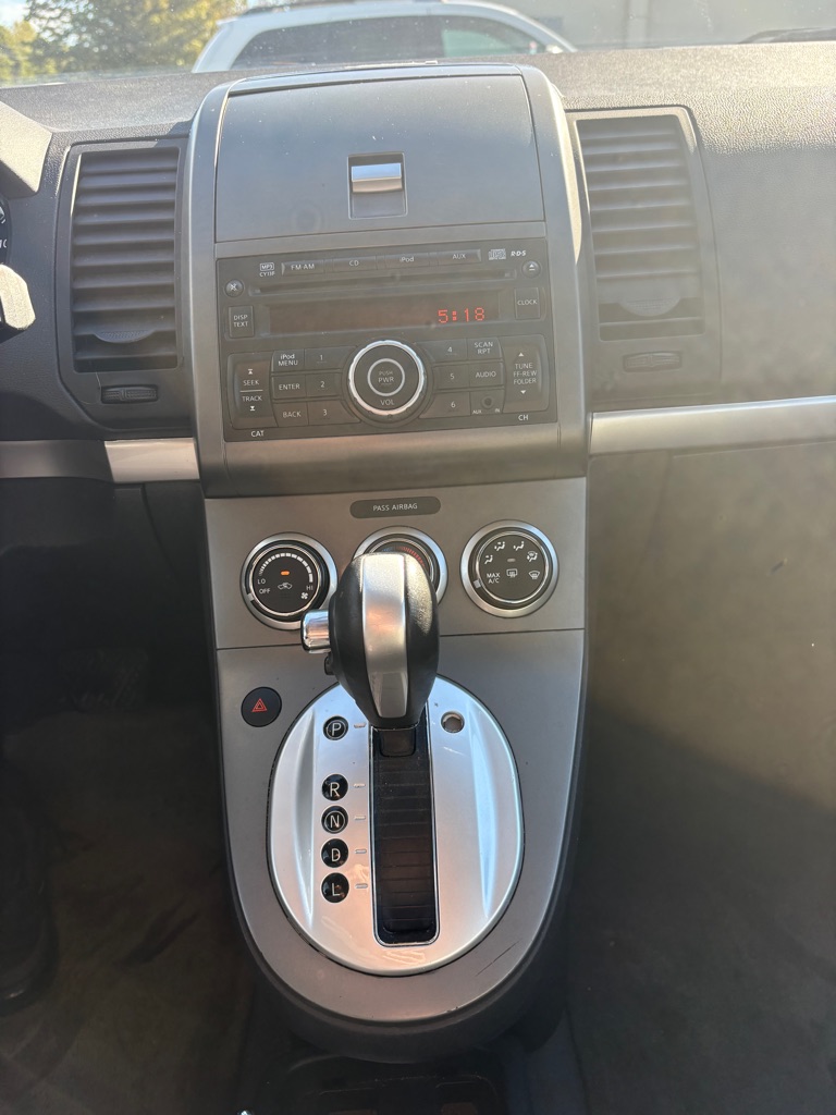Photo 15 of this NISSAN SENTRA