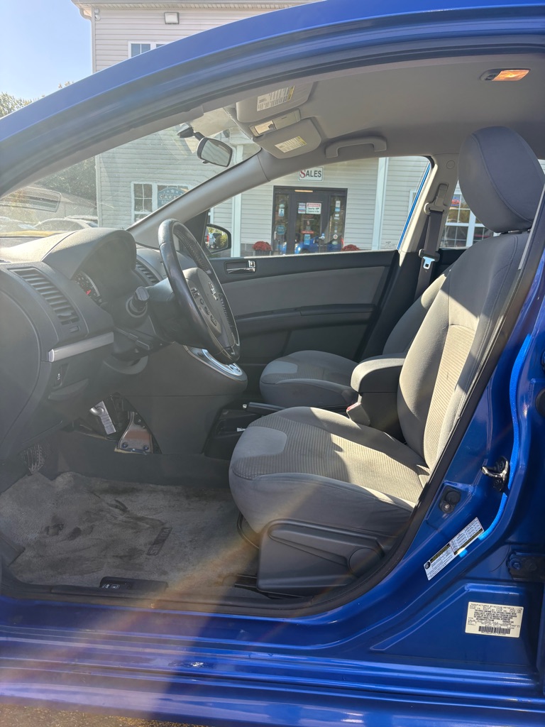 Photo 9 of this NISSAN SENTRA