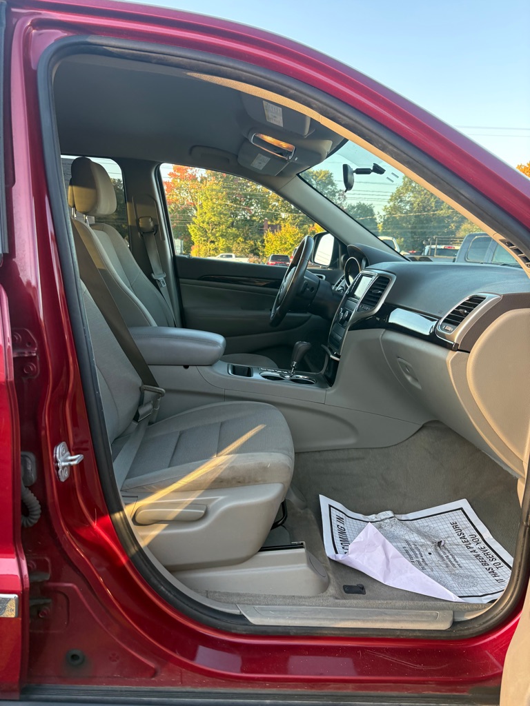 Photo 11 of this JEEP GRAND CHEROKEE