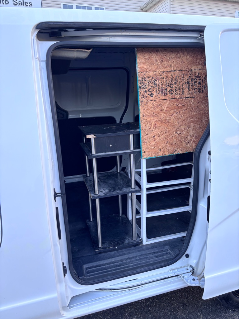Photo 10 of this NISSAN NV200
