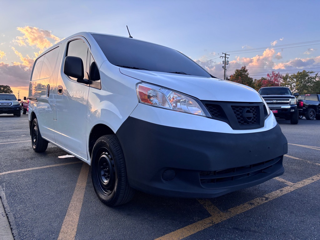 Photo 4 of this NISSAN NV200