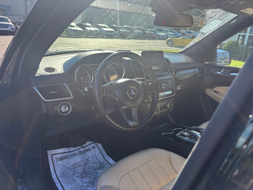 Photo 14 of this MERCEDES-BENZ GLS