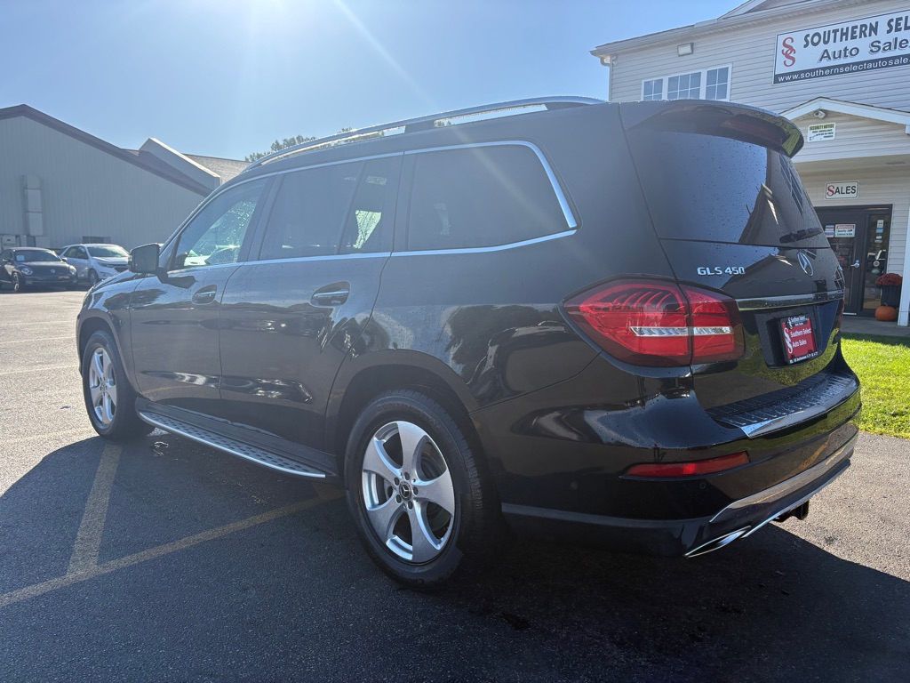 Photo 8 of this MERCEDES-BENZ GLS