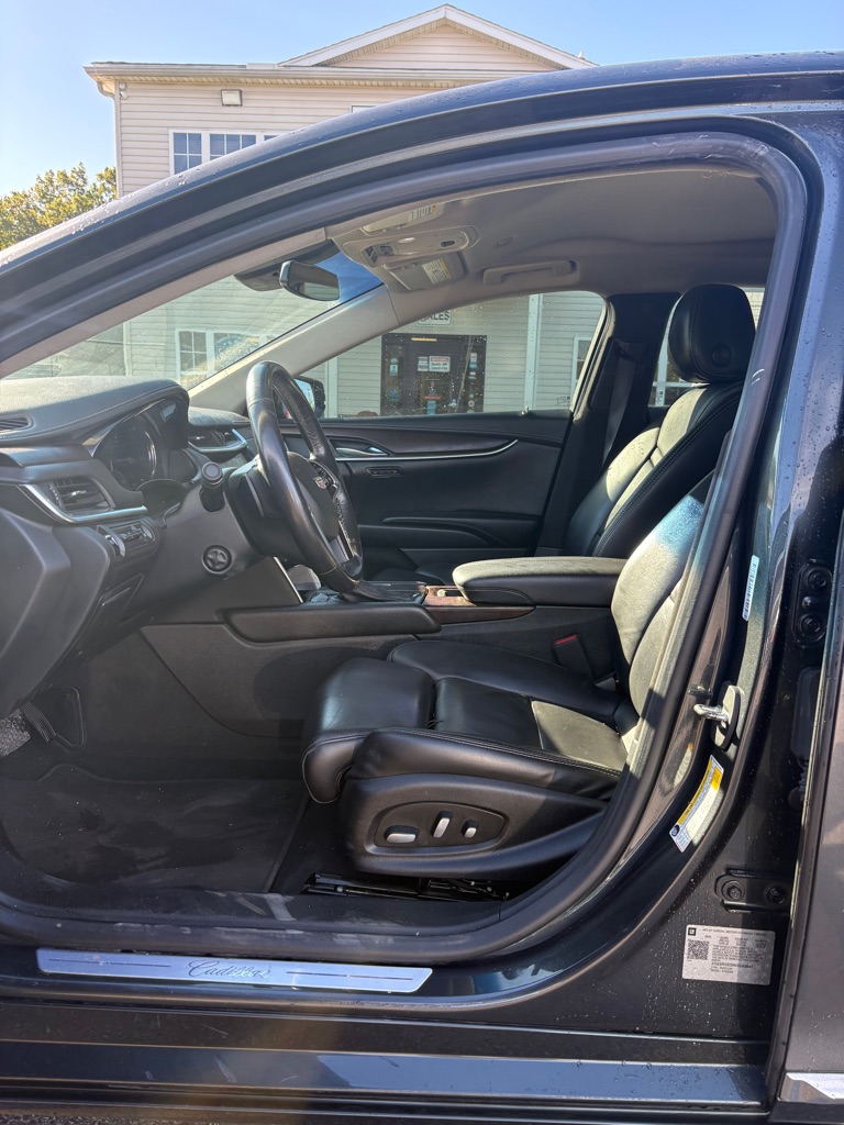 Photo 9 of this CADILLAC XTS