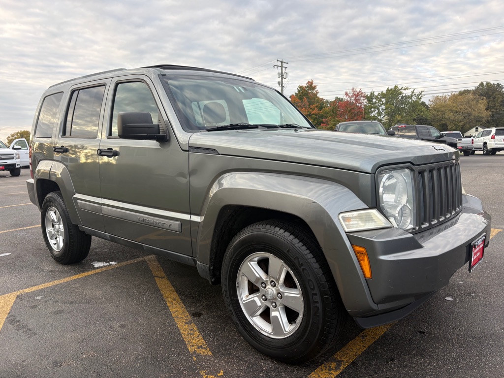 Photo 4 of this JEEP LIBERTY