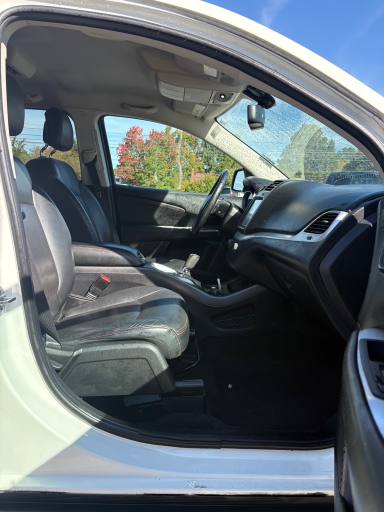 Photo 11 of this DODGE JOURNEY