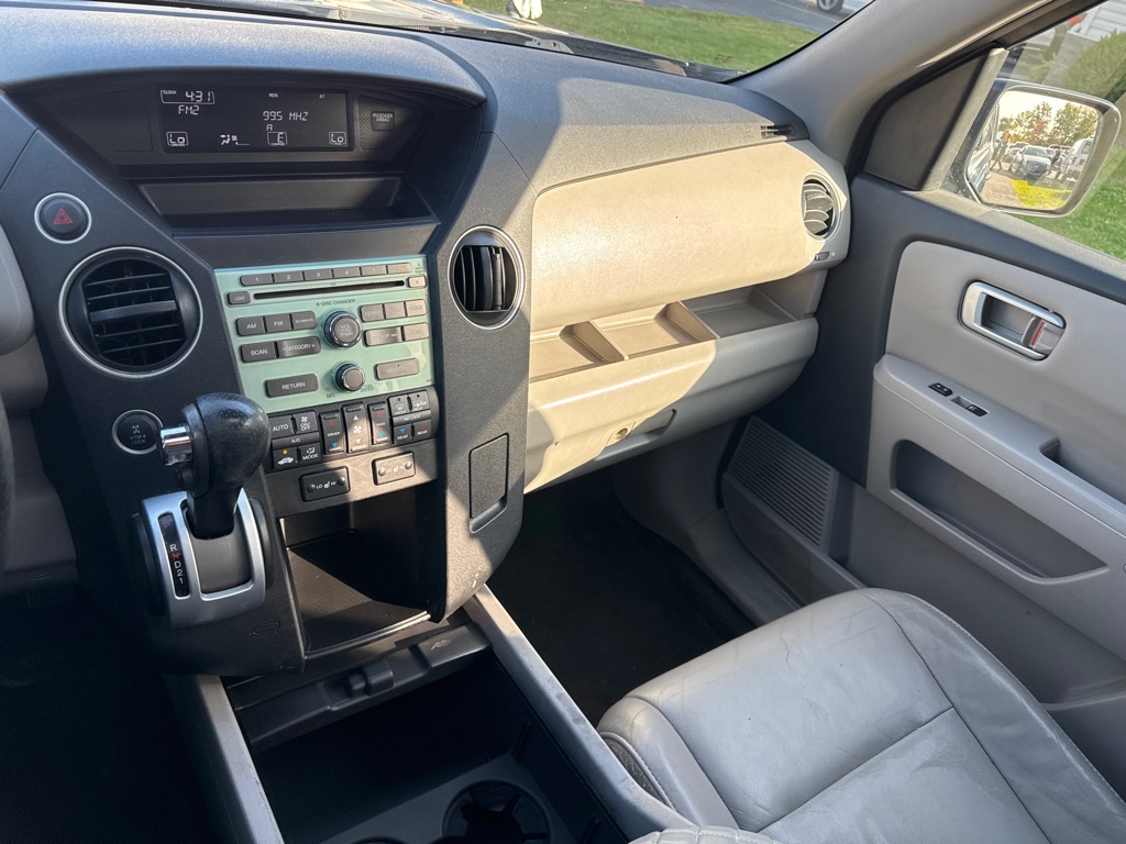 Photo 18 of this HONDA PILOT