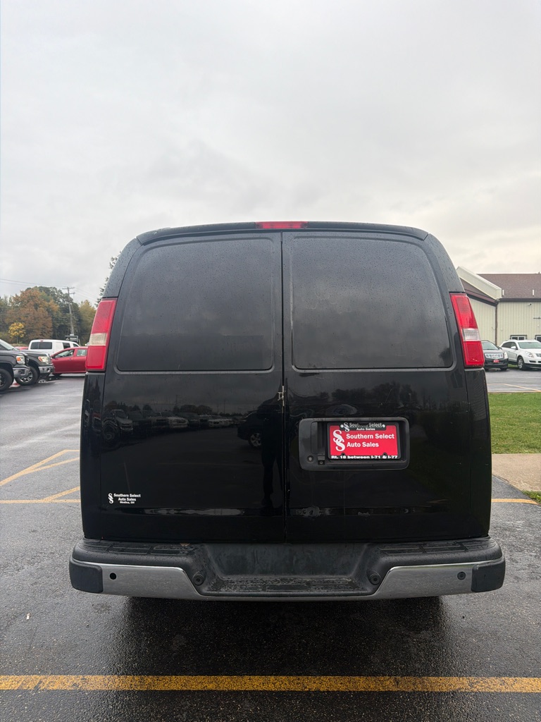 Photo 7 of this CHEVROLET EXPRESS