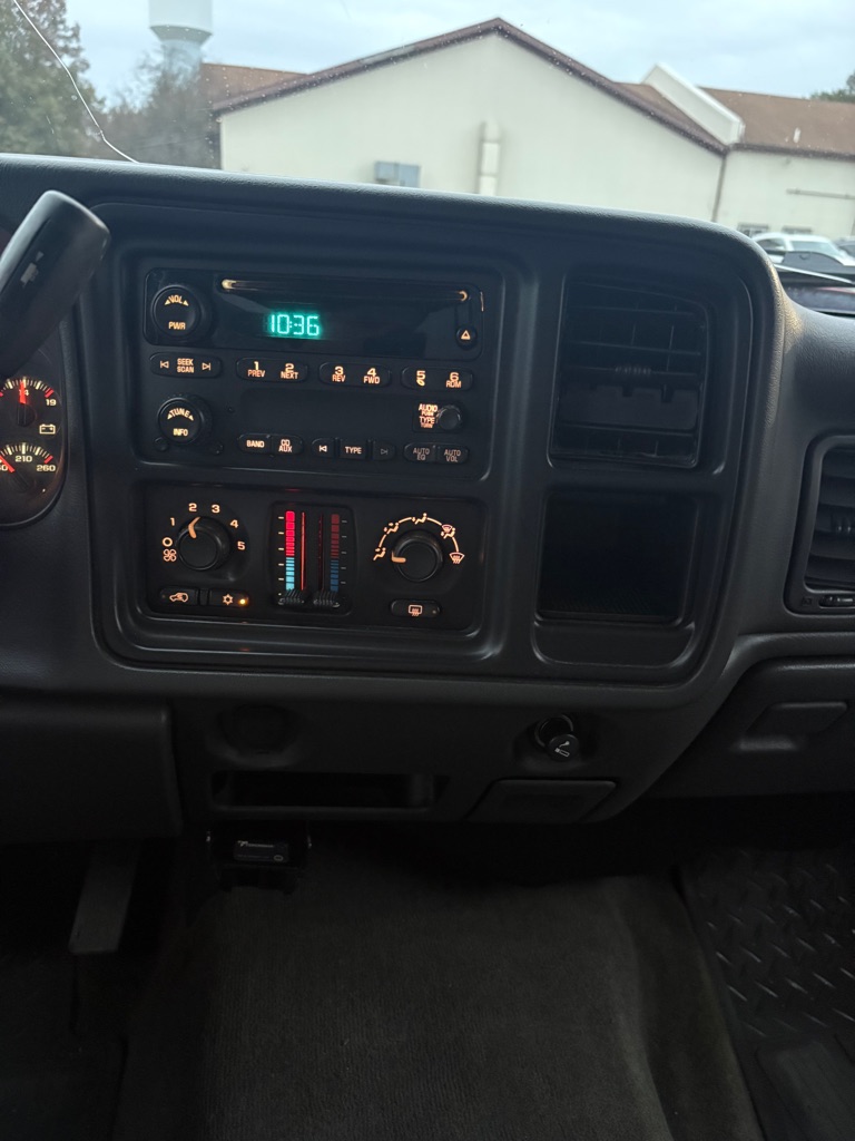 Photo 14 of this CHEVROLET SILVERADO 1500
