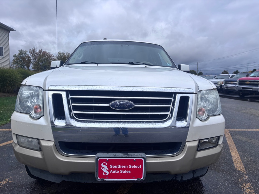 Photo 3 of this FORD EXPLORER