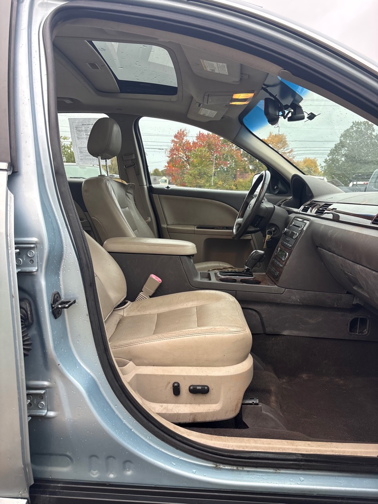 Photo 11 of this FORD TAURUS