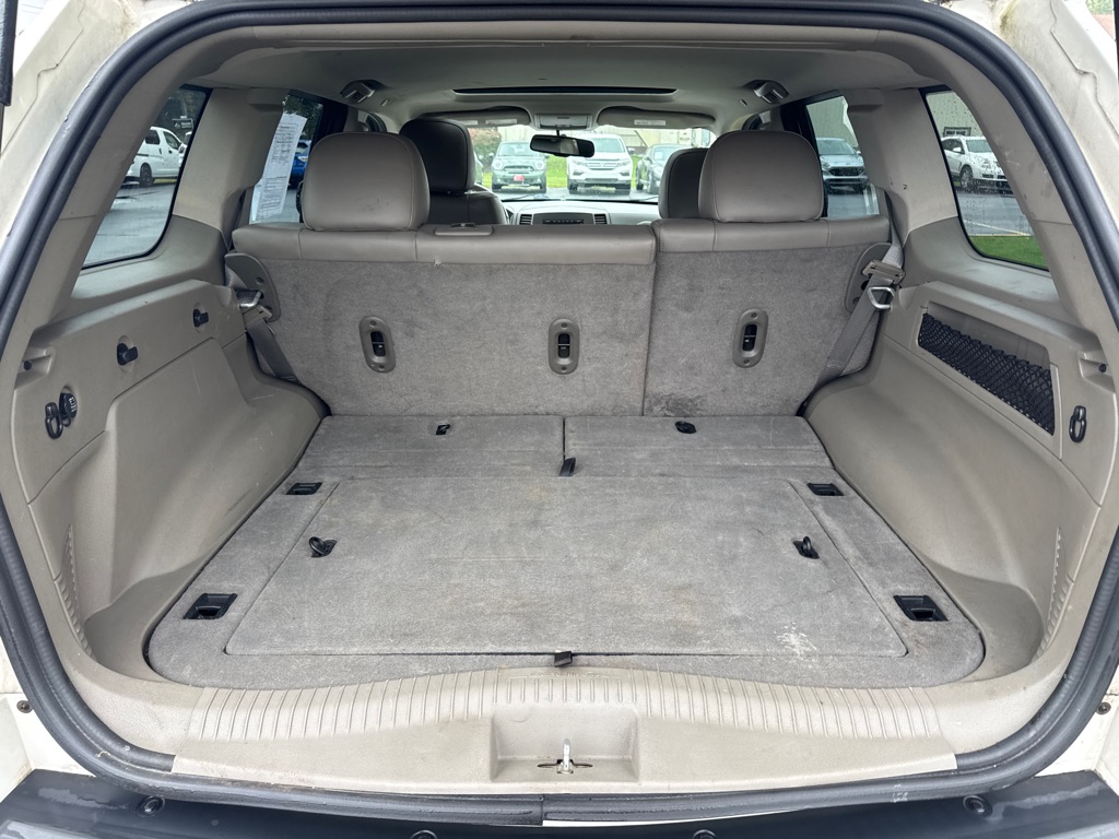 Photo 13 of this JEEP GRAND CHEROKEE