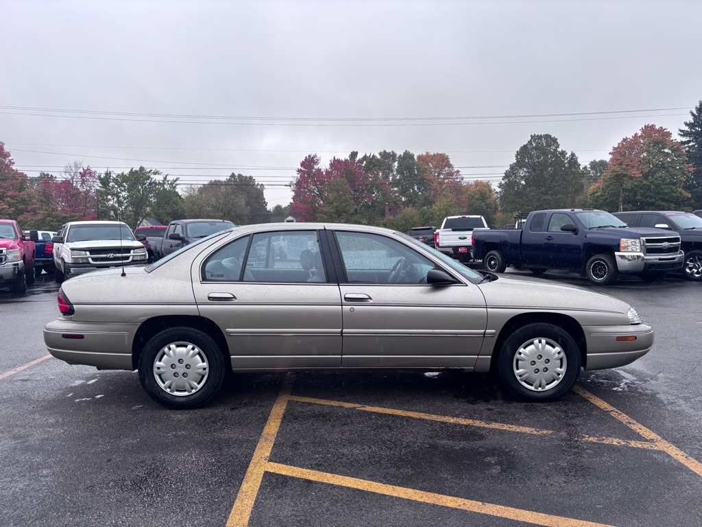 Photo 5 of this CHEVROLET LUMINA
