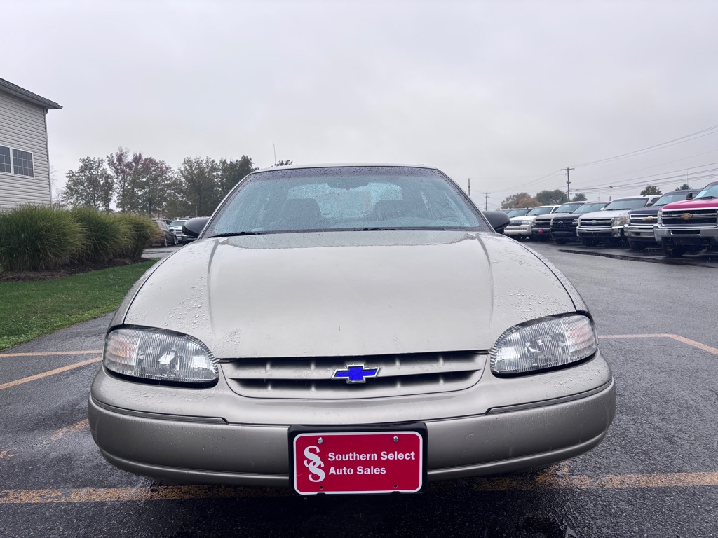 Photo 3 of this CHEVROLET LUMINA