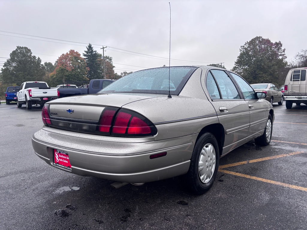 Photo 6 of this CHEVROLET LUMINA