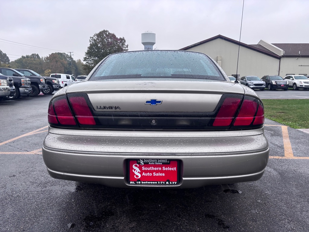 Photo 7 of this CHEVROLET LUMINA