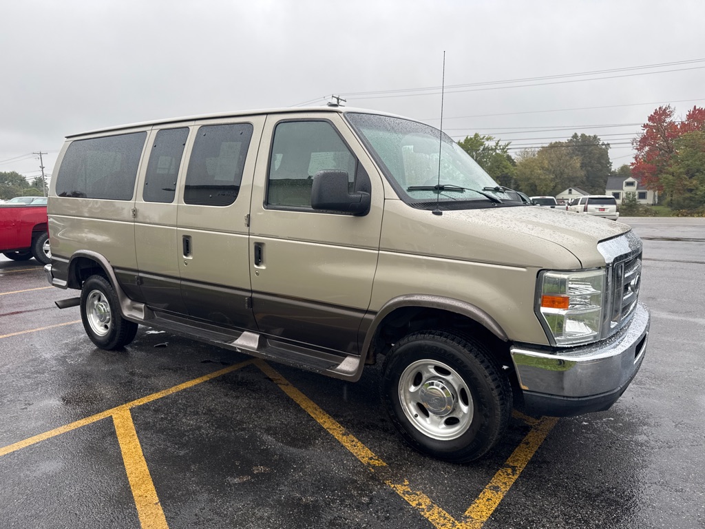 Photo 4 of this FORD E-SERIES