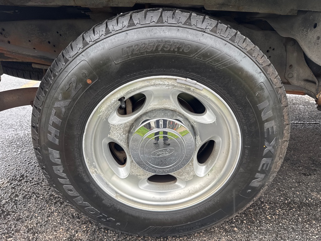 Photo 9 of this FORD E-SERIES