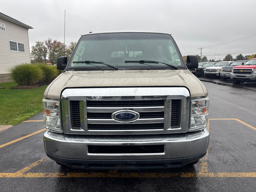 Photo 3 of this FORD E-SERIES