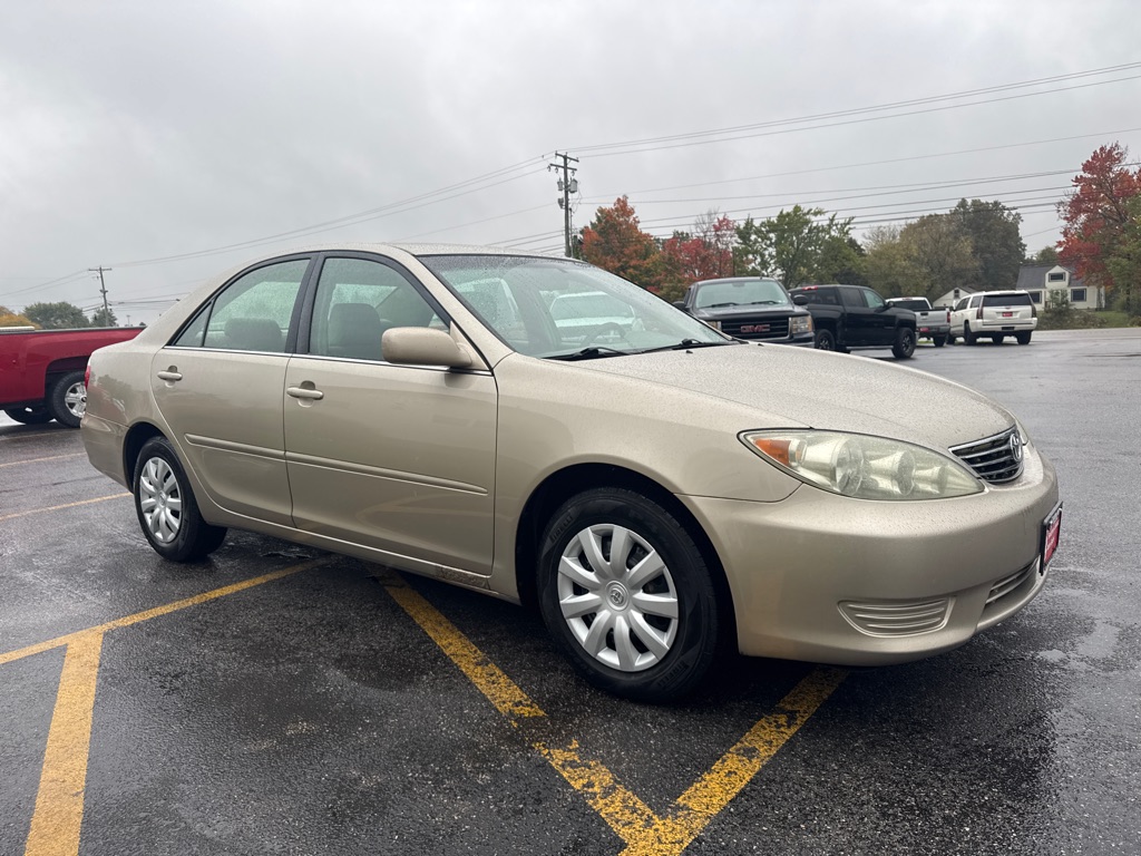 Photo 4 of this TOYOTA CAMRY