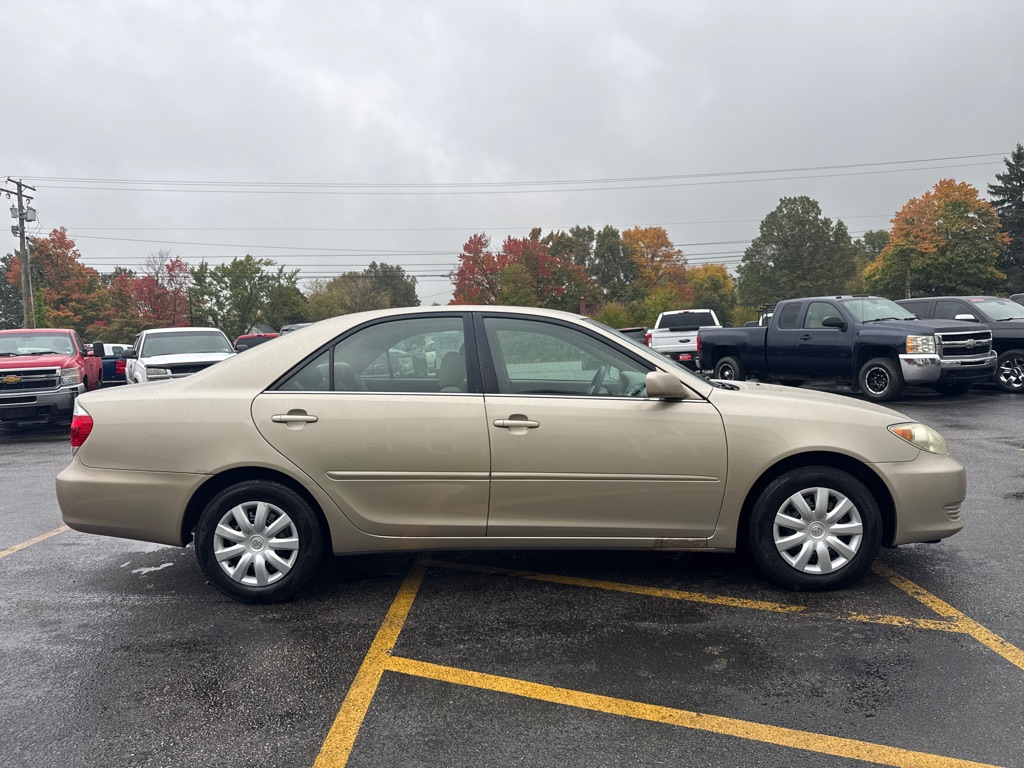 Photo 5 of this TOYOTA CAMRY