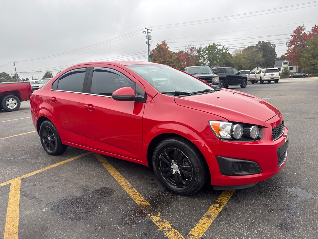 Photo 4 of this CHEVROLET SONIC