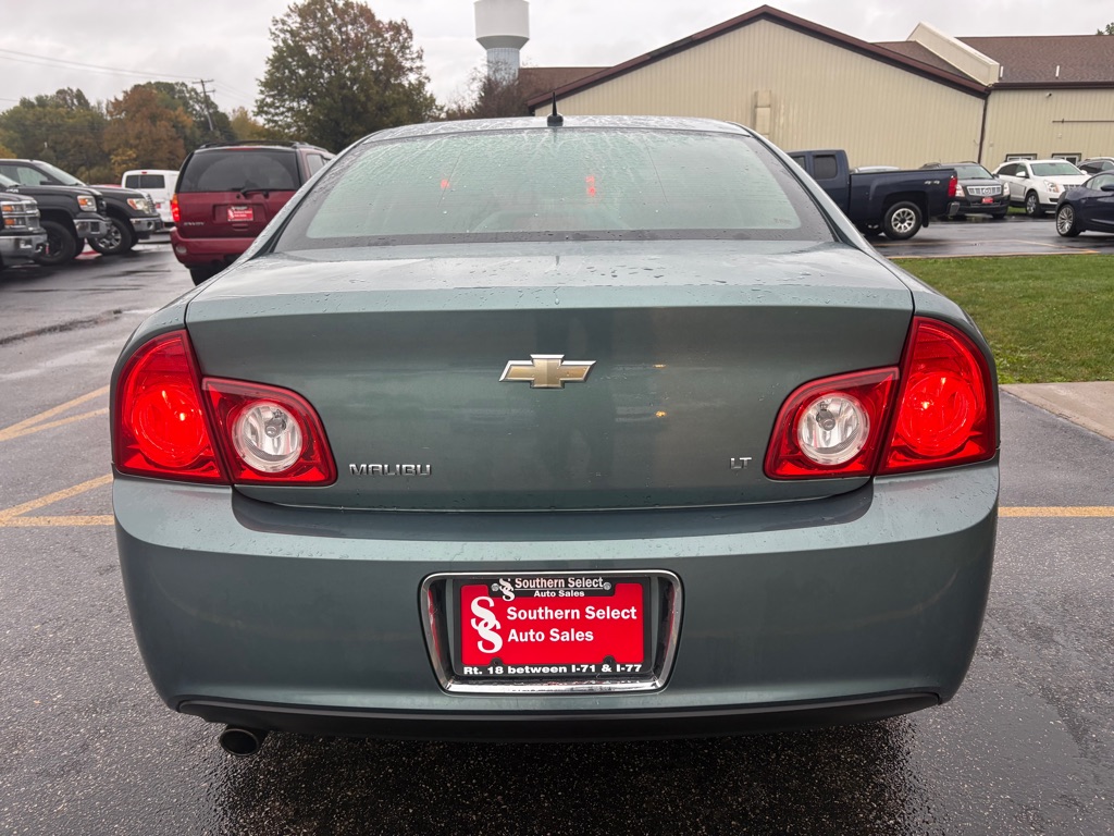 Photo 7 of this CHEVROLET MALIBU