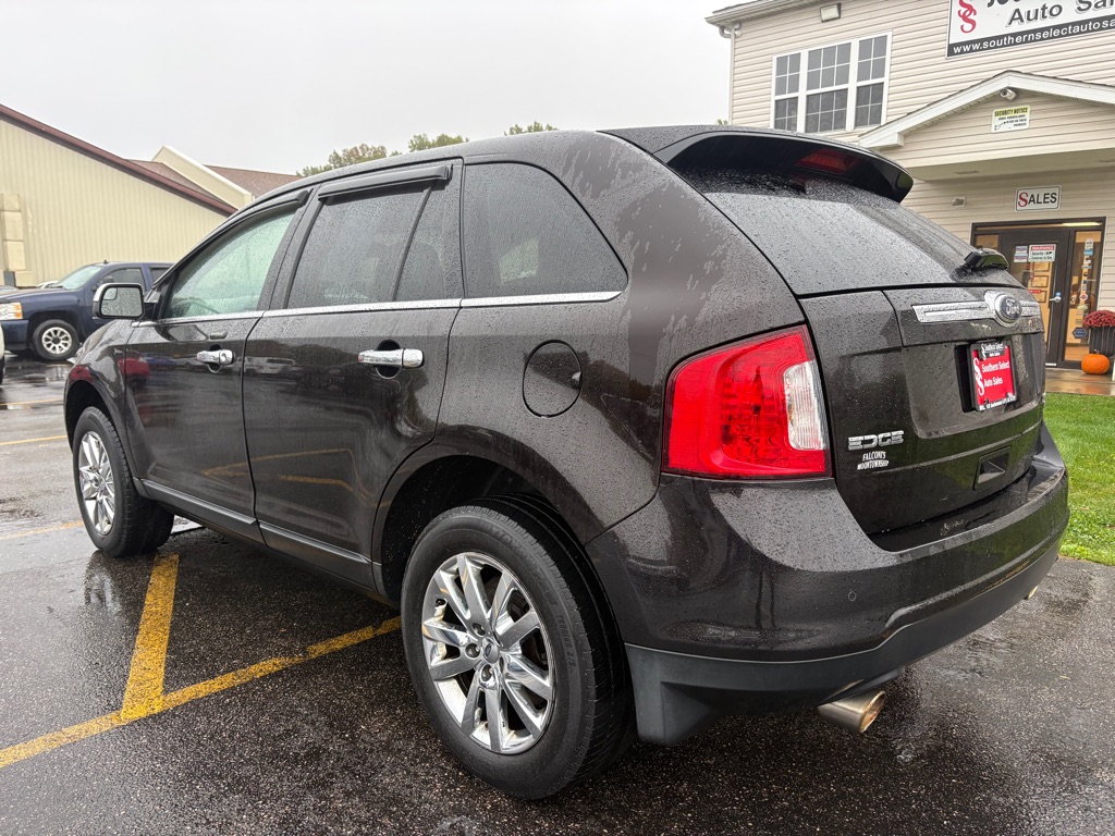 Photo 8 of this FORD EDGE