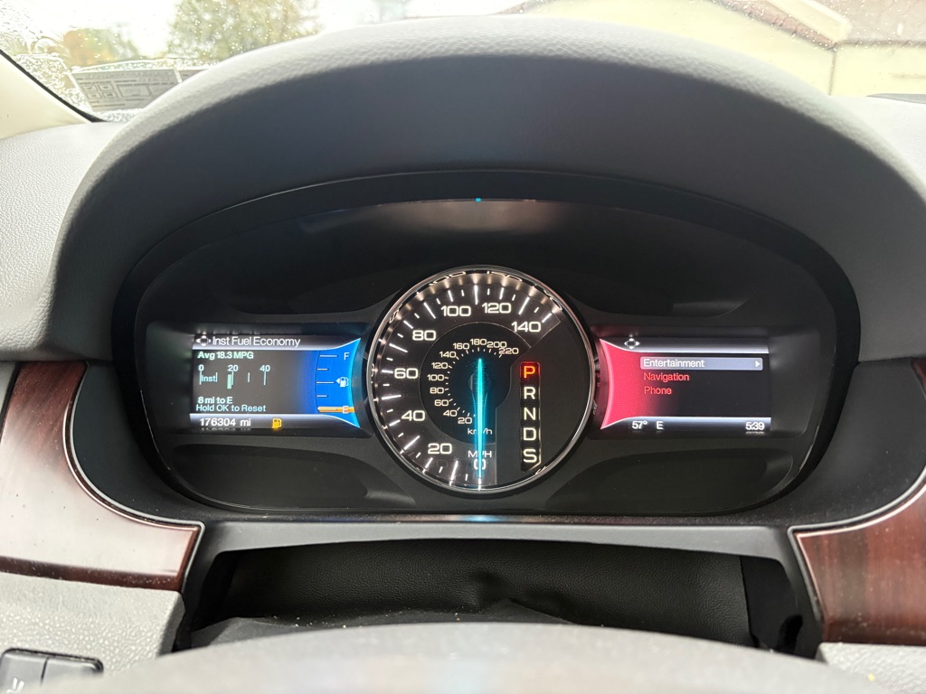 Photo 14 of this FORD EDGE