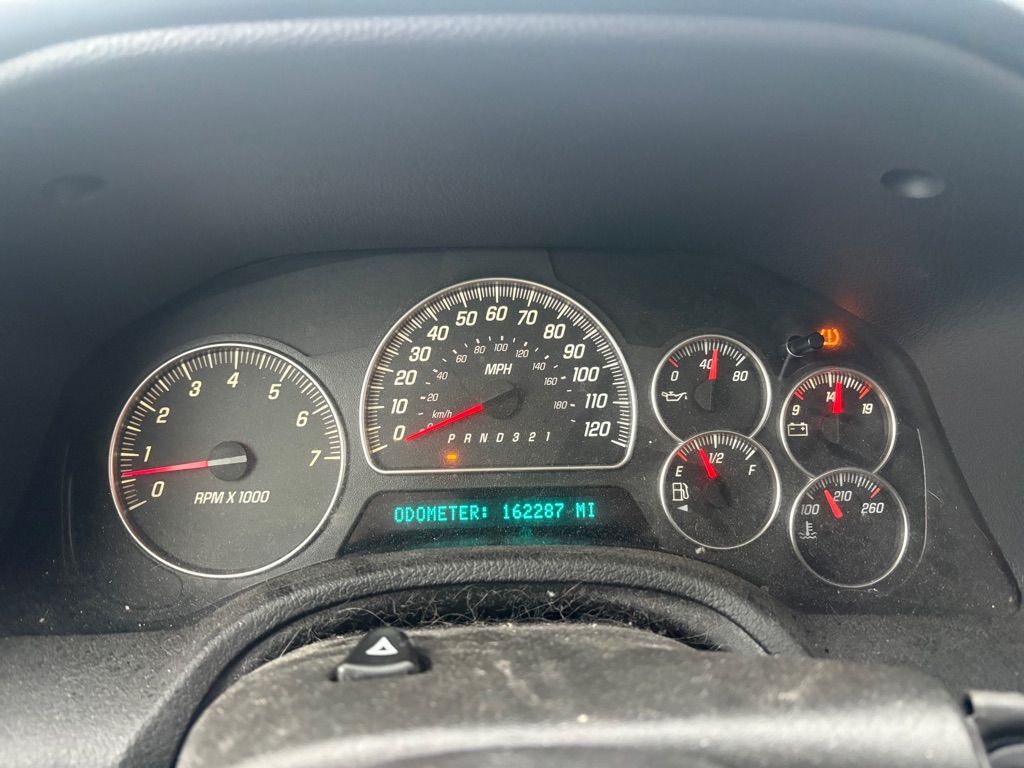 Photo 14 of this GMC ENVOY