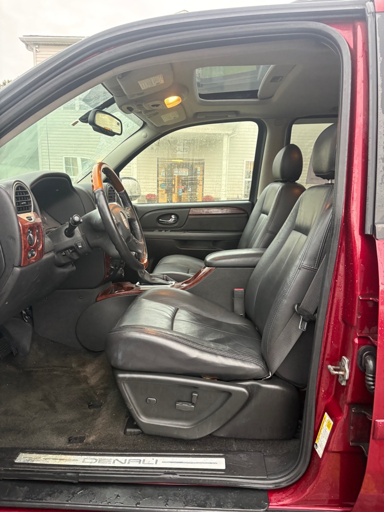 Photo 9 of this GMC ENVOY