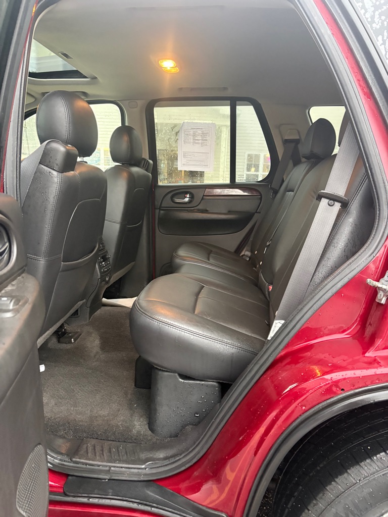 Photo 10 of this GMC ENVOY