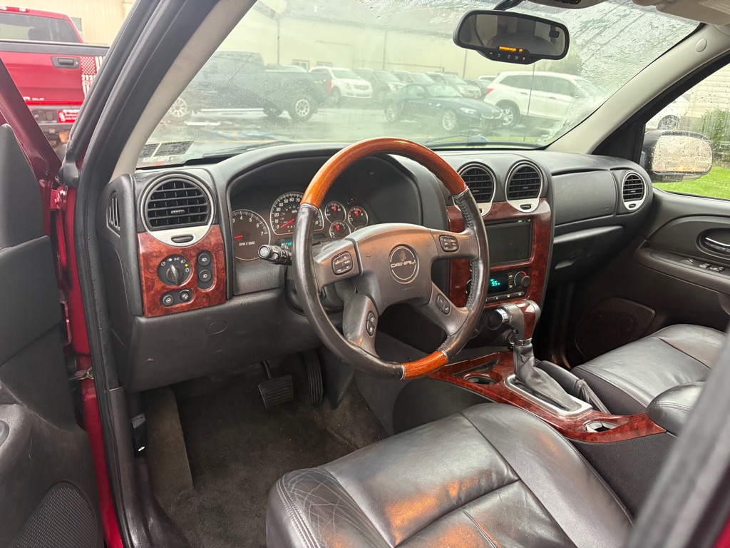 Photo 13 of this GMC ENVOY