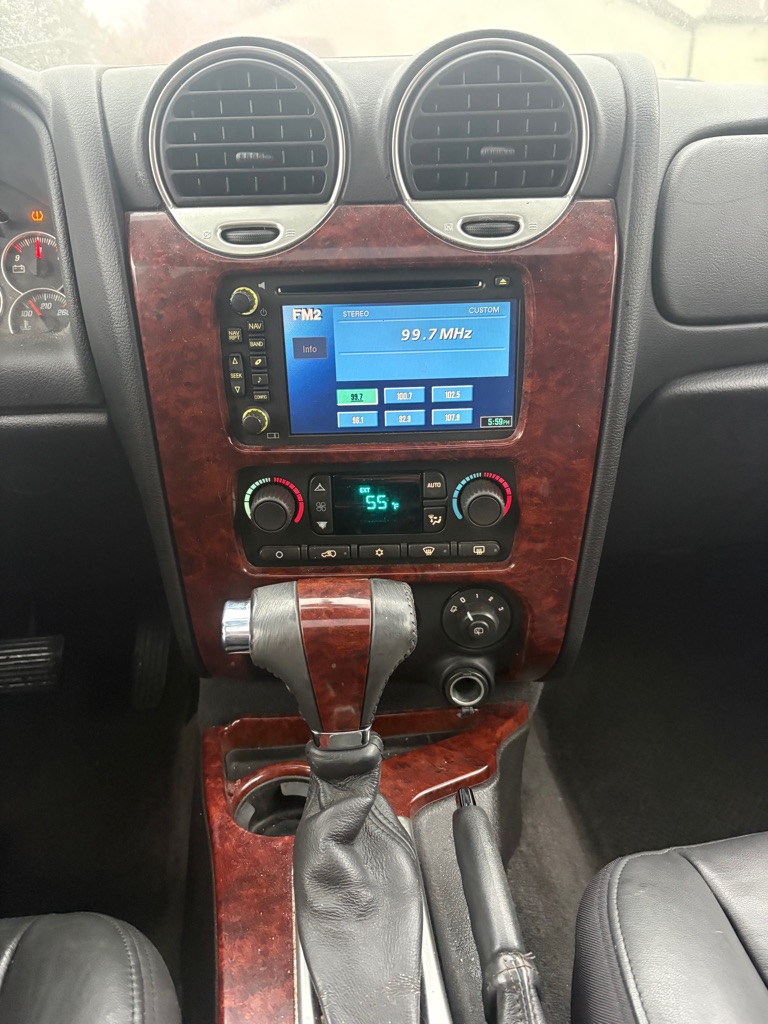 Photo 15 of this GMC ENVOY