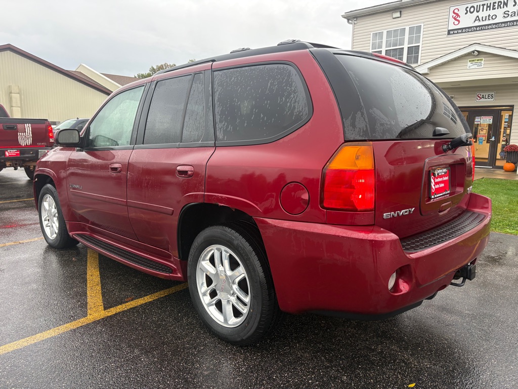 Photo 8 of this GMC ENVOY