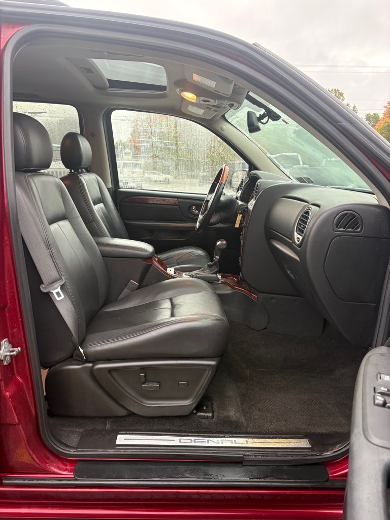 Photo 11 of this GMC ENVOY