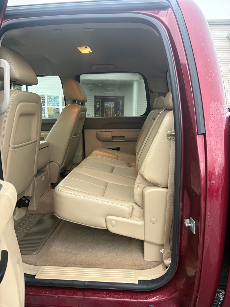 Photo 10 of this GMC SIERRA 2500HD