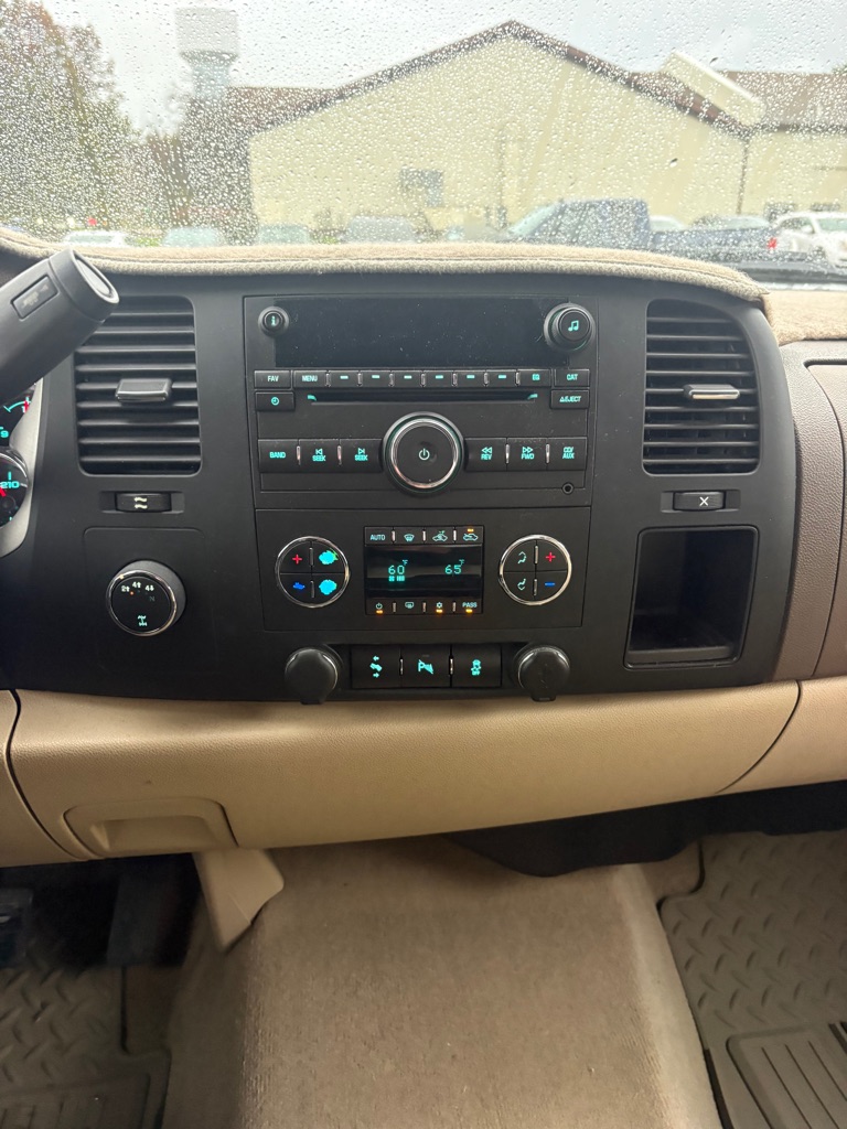 Photo 15 of this GMC SIERRA 2500HD