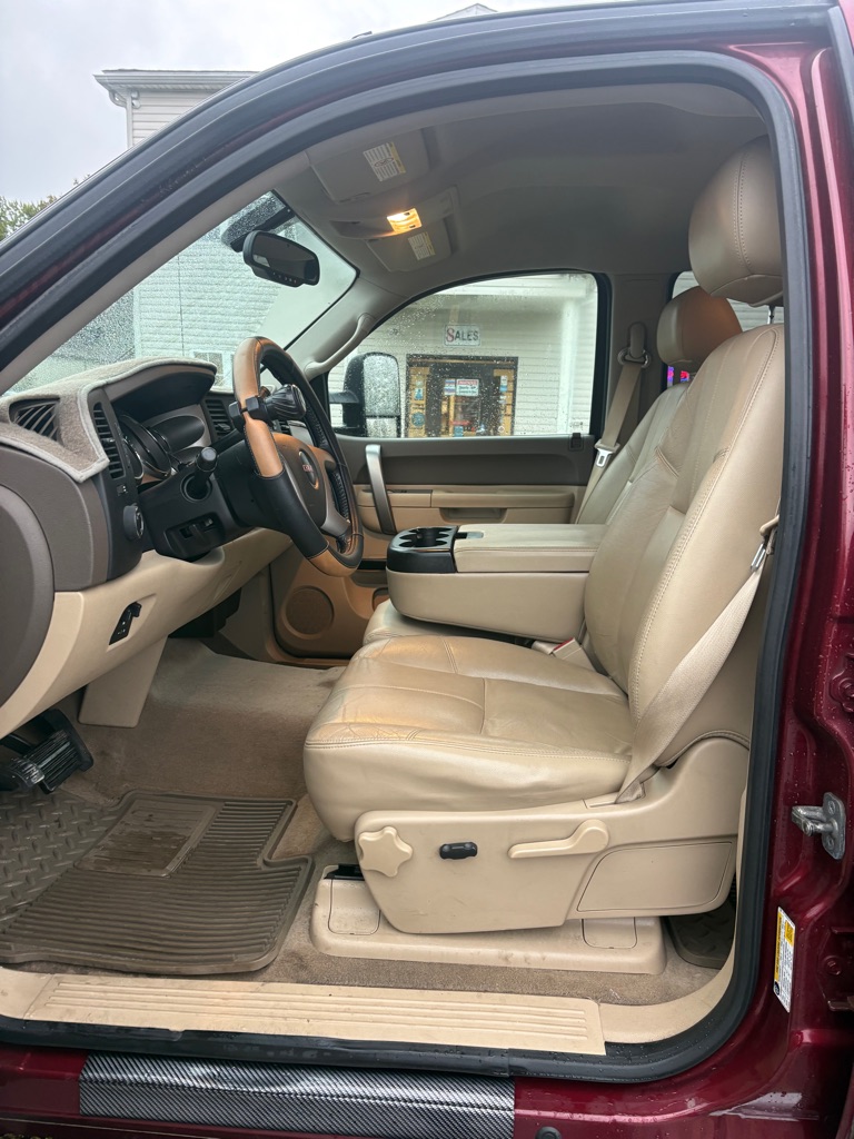 Photo 9 of this GMC SIERRA 2500HD
